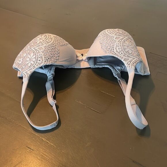 Victoria’s Secret Body by Victoria lace bra gray silver taupe color SZ 34DDD - Picture 5 of 12